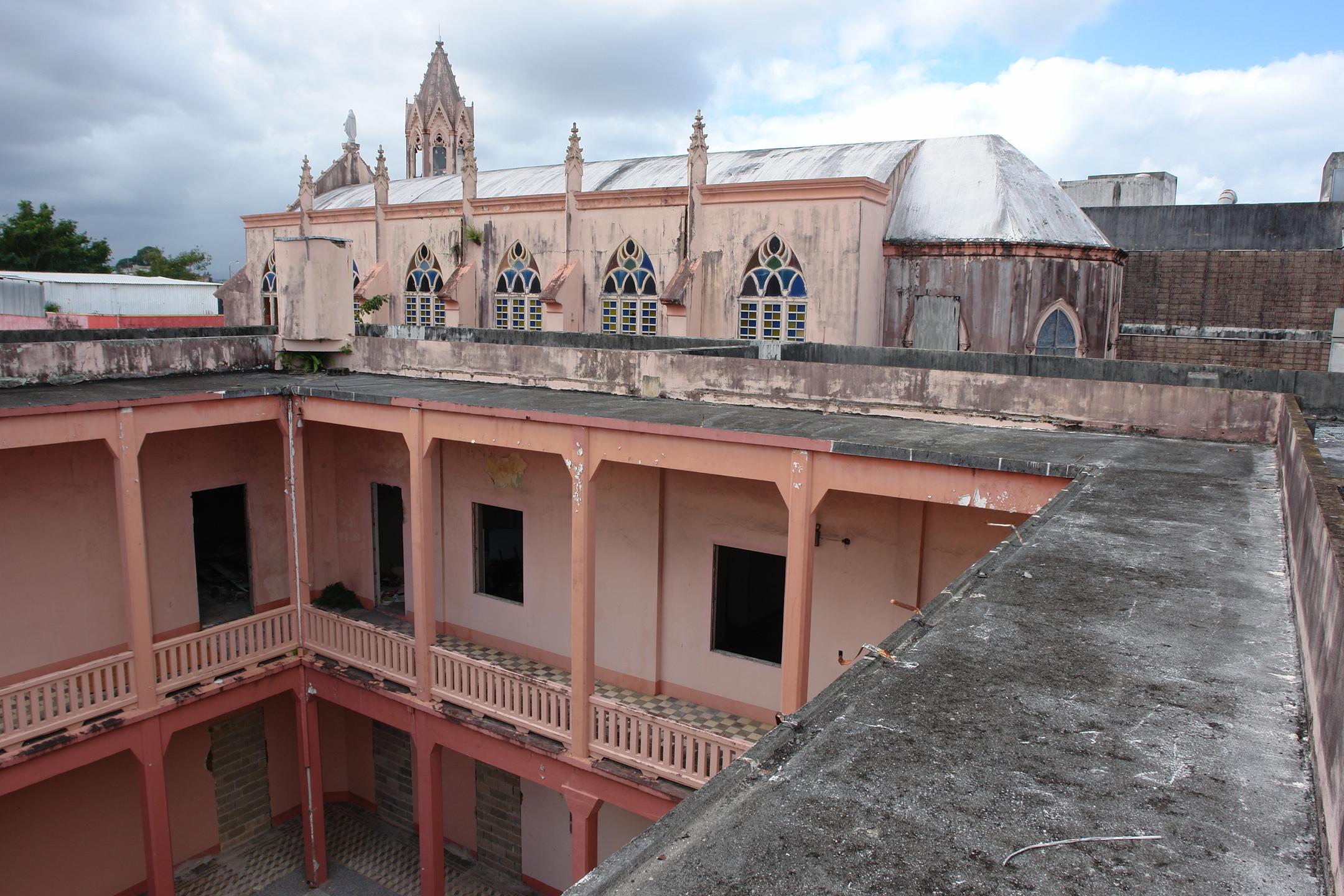 Colegio La Milagrosa - San Juan (Río Piedras) - 2011 00119